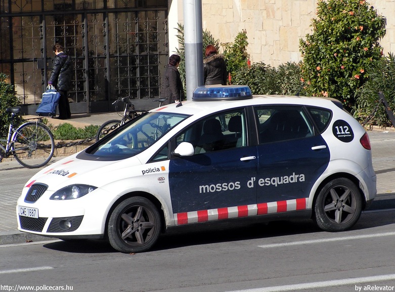 Seat Leon, fotó: aRelevator
Keywords: rendőr rendőrautó rendőrség spanyol Spanyolország