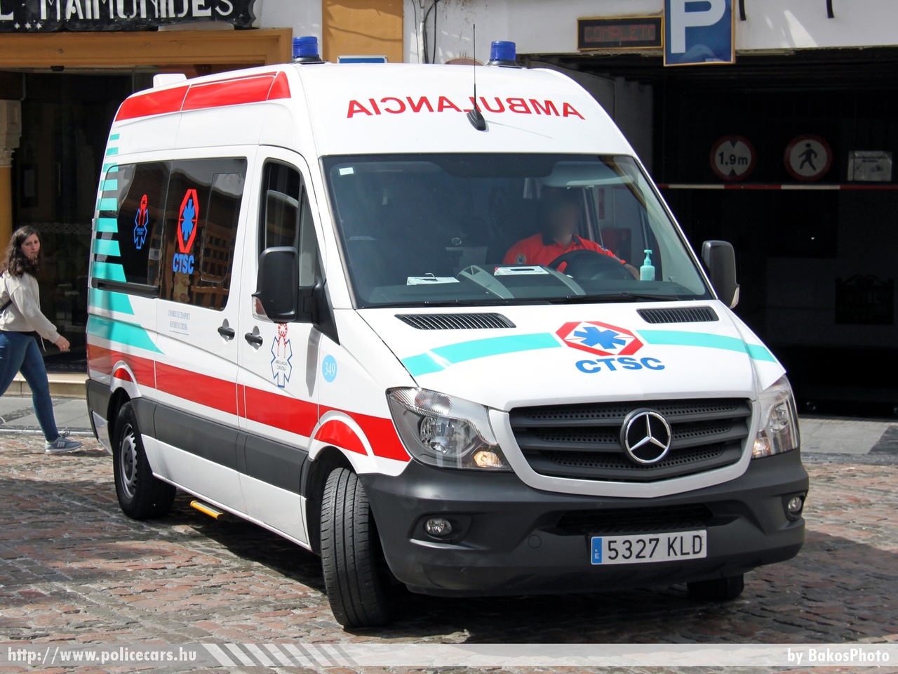 Mercedes Sprinter II, fotó: BakosPhoto
Keywords: spanyol Spanyolország mentő mentőautó ambulance spain