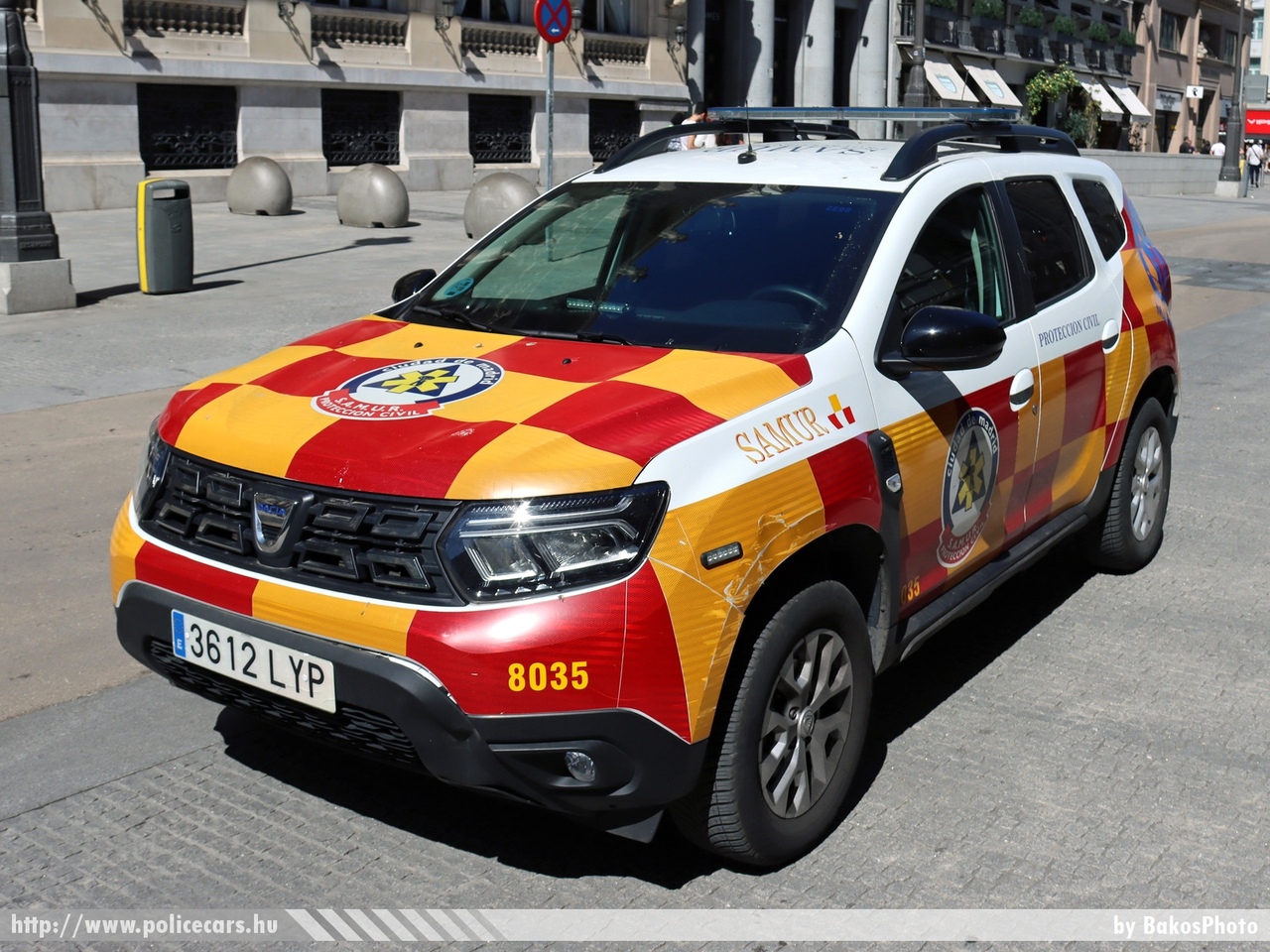 Dacia Duster, Samur, Proteccion Civil, Madrid, fotó: BakosPhoto
Keywords: spanyol Spanyolország mentő mentőautó ambulance spain spanish