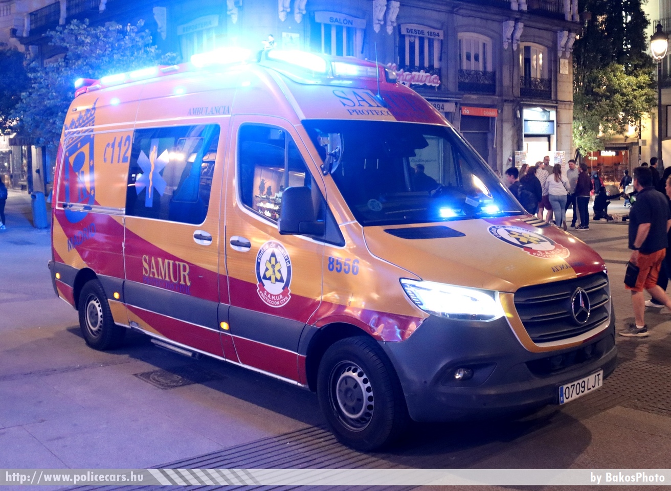 Mercedes Sprinter III, Madrid, SAMUR (Servicio de Asistencia Municipal de Urgencia y Rescate), Ambulancia, fotó: BakosPhoto
Keywords: spanyol Spanyolország mentő mentőautó ambulance spain spanish