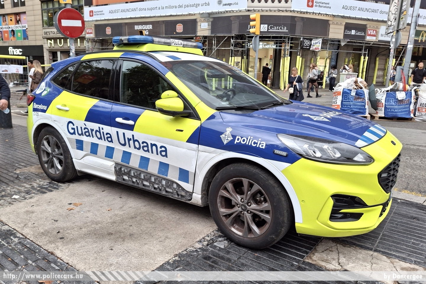 Ford Kuga, Guardia Urbana Barcelona, fotó: Dancergee
Keywords: spanyol Spanyolország rendőr rendőrautó rendőrség police policecar spanish Spain