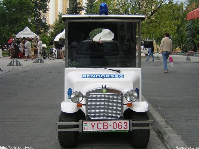 Intermotor Melex Retro, fotó: Gzozzo pictures
Keywords: rendőrség rendőr rendőrautó magyar Magyarország YCB-063 hungarian Hungary police policecar