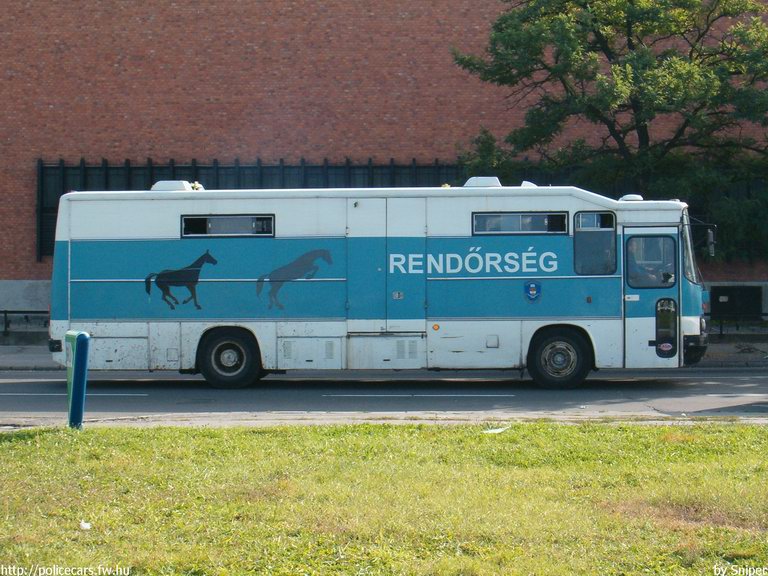 Ikarus, fotó: Sniper
Keywords: rendőrség rendőr rendőrautó magyar Magyarország hungarian Hungary police policecar