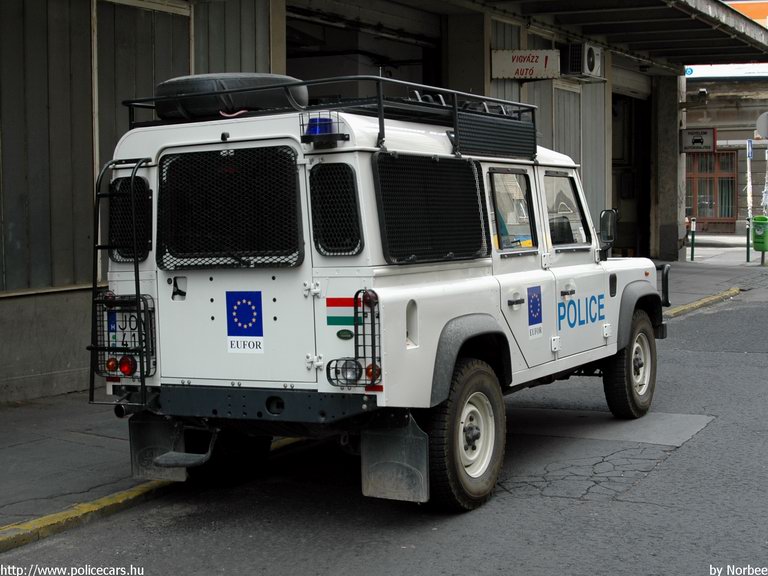 Land Rover Defender, fotó: Norbee
Keywords: rendőrség rendőr rendőrautó magyar Magyarország JOY-413 hungarian Hungary police policecar