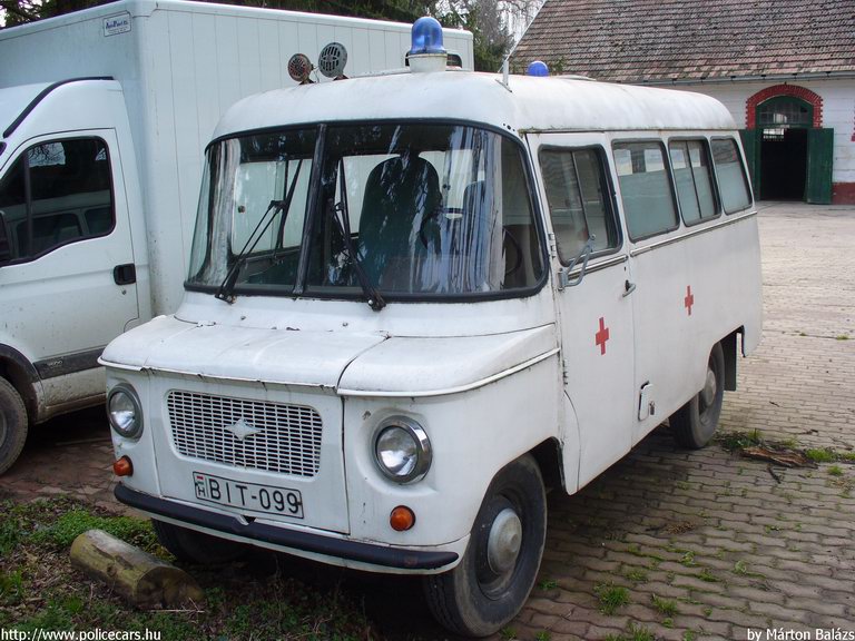 Nysa 522, fotó: Márton Balázs
Keywords: rendőrség rendőr rendőrautó mentő mentőautó magyar Magyarország BIT-099 hungarian Hungary police policecar