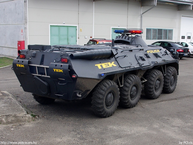BTR-80, fotó: PChris
Keywords: rendőr rendőrautó rendőrség magyar Magyarország TEK hungarian Hungary police policecar