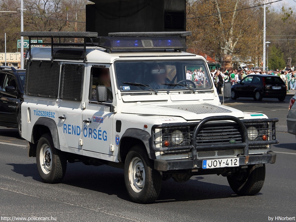 Land Rover Defender, tûzszerész, fotó: HNorbert
Keywords: rendőrség rendőr rendőrautó magyar Magyarország hungarian Hungary police policecar JOY-412