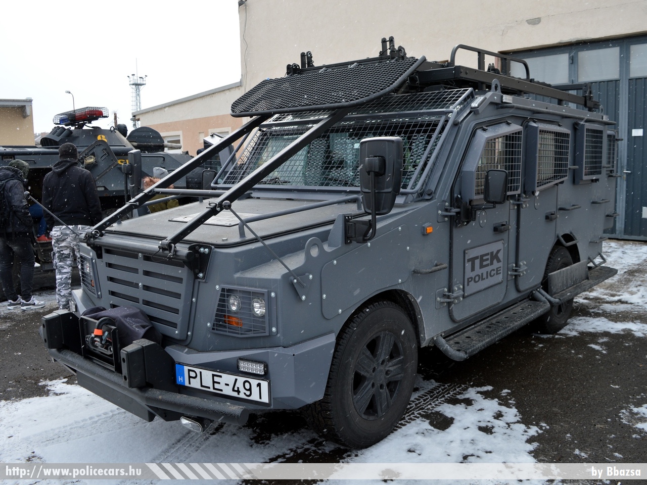 FLAMS Toyota LC 200, TEK, fotó: Bbazsa
Keywords: PLE-491 rendőrség rendőr rendőrautó magyar Magyarország hungarian Hungary police policecar 