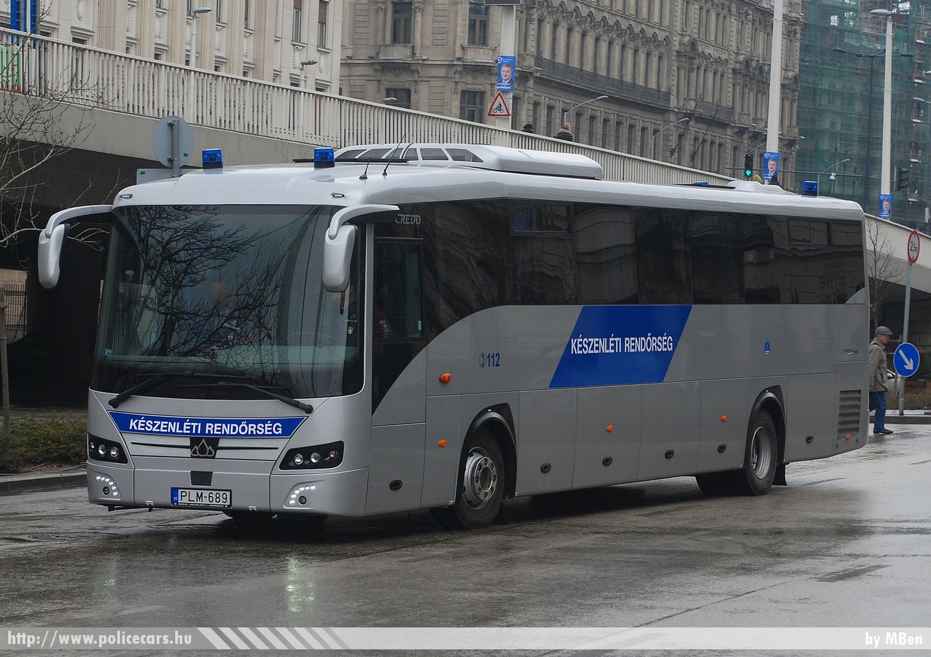 Credo Optinell, fotó: MBen
Keywords: PLM-689 magyar Magyarország rendőr rendőrautó rendőrség Hungary hungarian police policecar készenléti