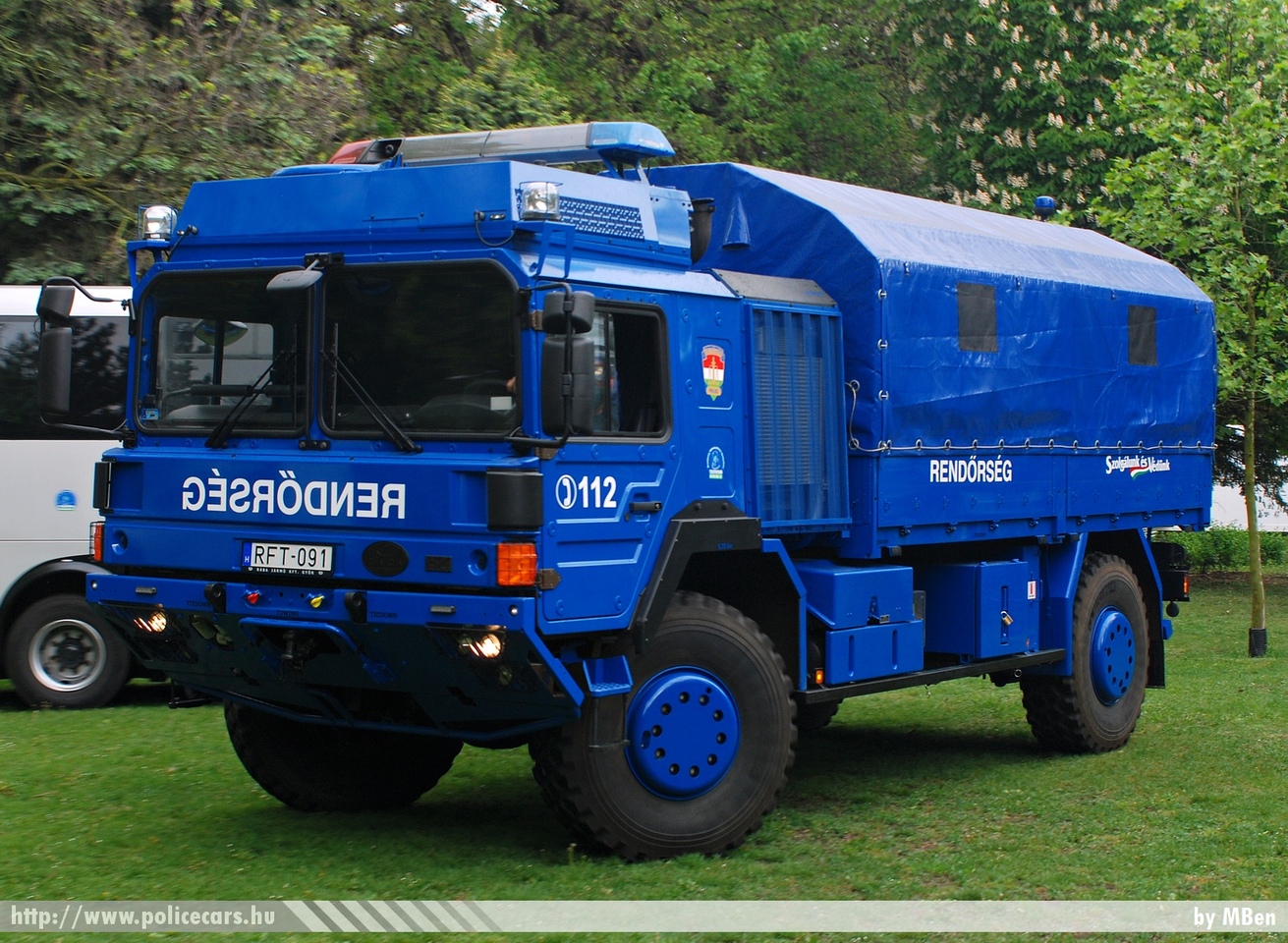Rába H14.240AEL-112, fotó: MBen
Keywords: rendőrség rendőr rendőrautó magyar Magyarország hungarian Hungary police policecar RFT-091