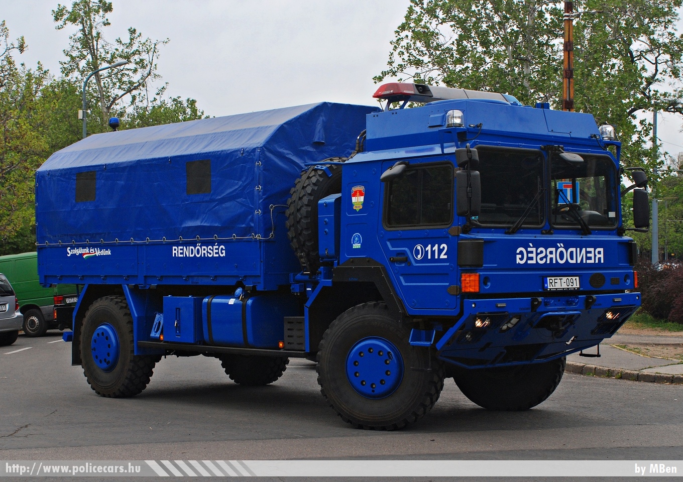 Rába H14.240AEL-112, fotó: MBen
Keywords: rendőrség rendőr rendőrautó magyar Magyarország hungarian Hungary police policecar RFT-091