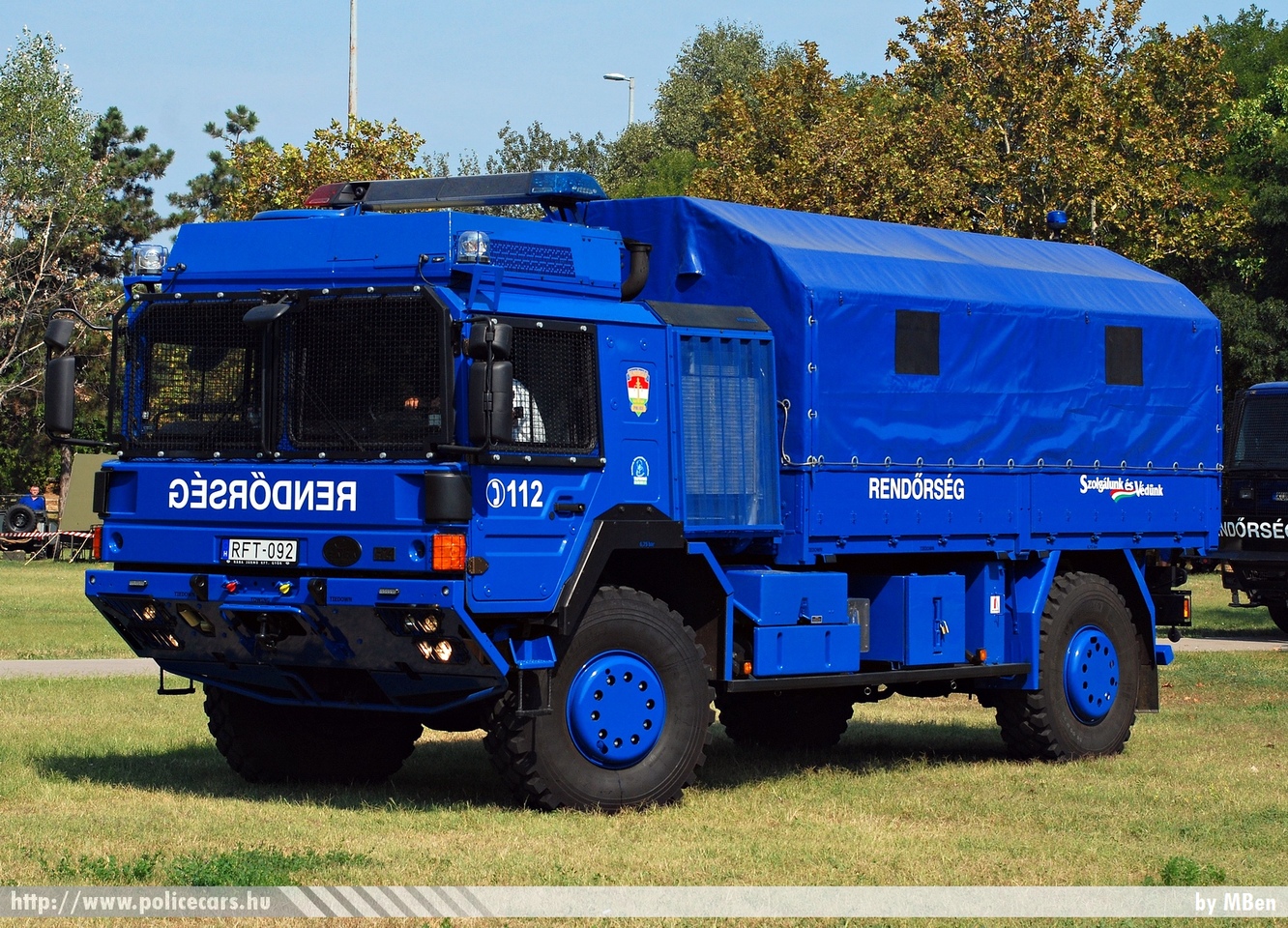 Rába H14.240AEL-112, fotó: MBen
Keywords: rendőrség rendőr rendőrautó magyar Magyarország hungarian Hungary police policecar RFT-092