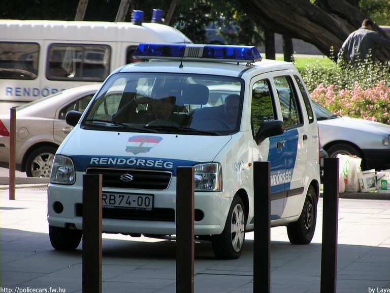 Suzuki Wagon-R, fotó: Laya
Keywords: rendőr rendőrautó rendőrség magyar Magyarország RB74-00