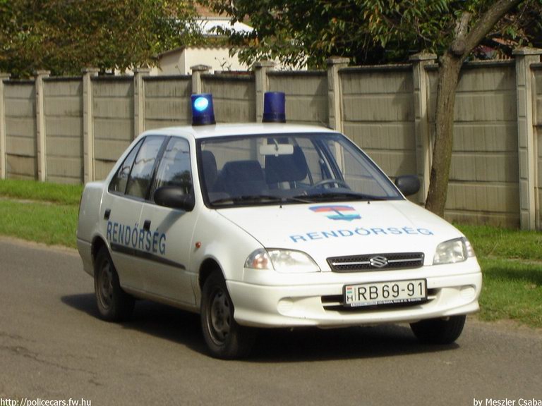 Suzuki Sedan, fotó: Meszler Csaba
Keywords: rendőr rendőrautó rendőrség magyar Magyarország RB69-91