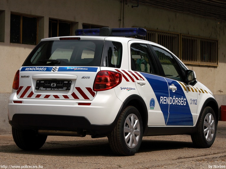 Suzuki SX4, fotó: Norbee
Keywords: rendőr rendőrautó rendőrség magyar Magyarország