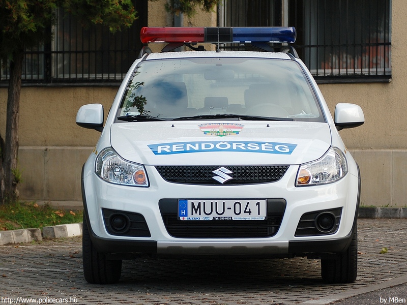 Suzuki SX4, fotó: MBen
Keywords: rendőr rendőrautó rendőrség magyar Magyarország MUU-041