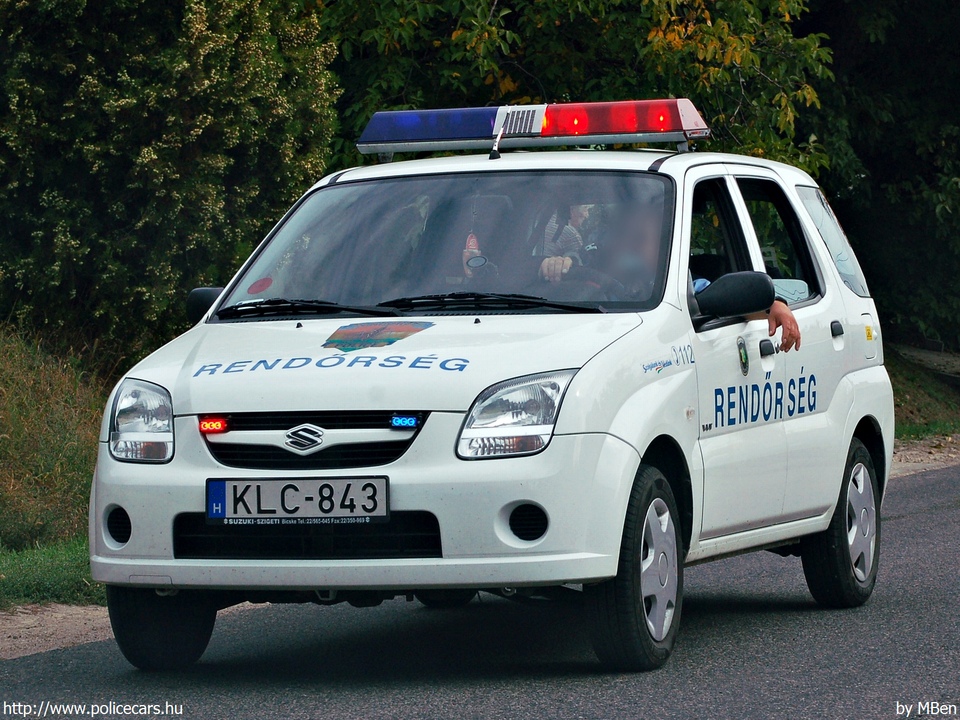 Suzuki Ignis, fotó: MBen
Keywords: rendőr rendőrautó rendőrség magyar Magyarország KLC-843