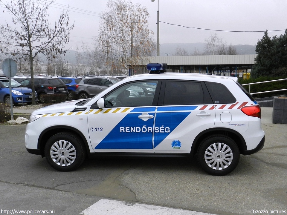 Suzuki Vitara, fotó: Gzozzo pictures
Keywords: rendőr rendőrautó rendőrség magyar Magyarország NKR-300 hungarian Hungary police policecar