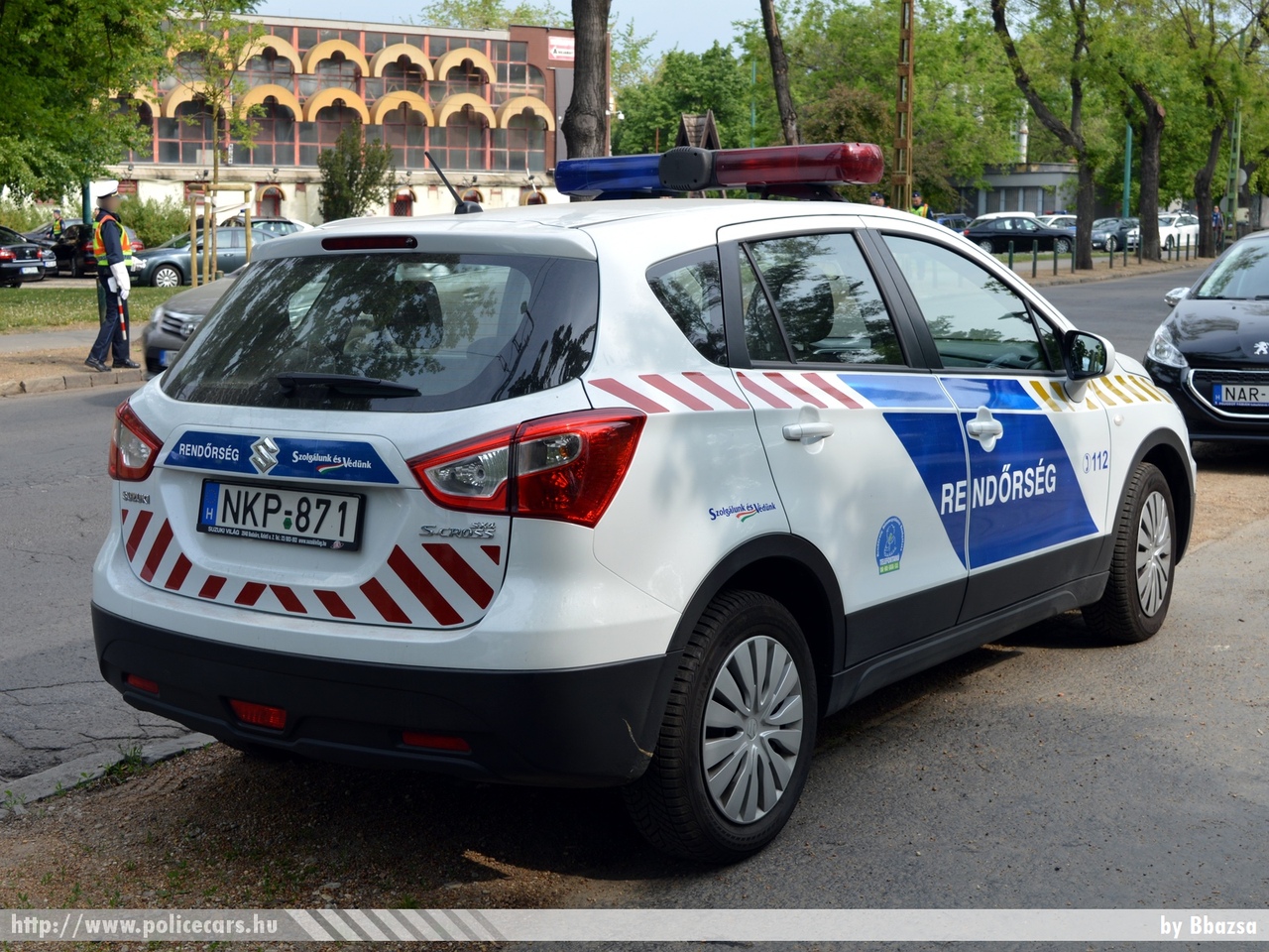 Suzuki SX4 S-Cross, fotó: Bbazsa
Keywords: magyar Magyarország rendőr rendőrautó rendőrség NKP-871 Hungary hungarian police policecar