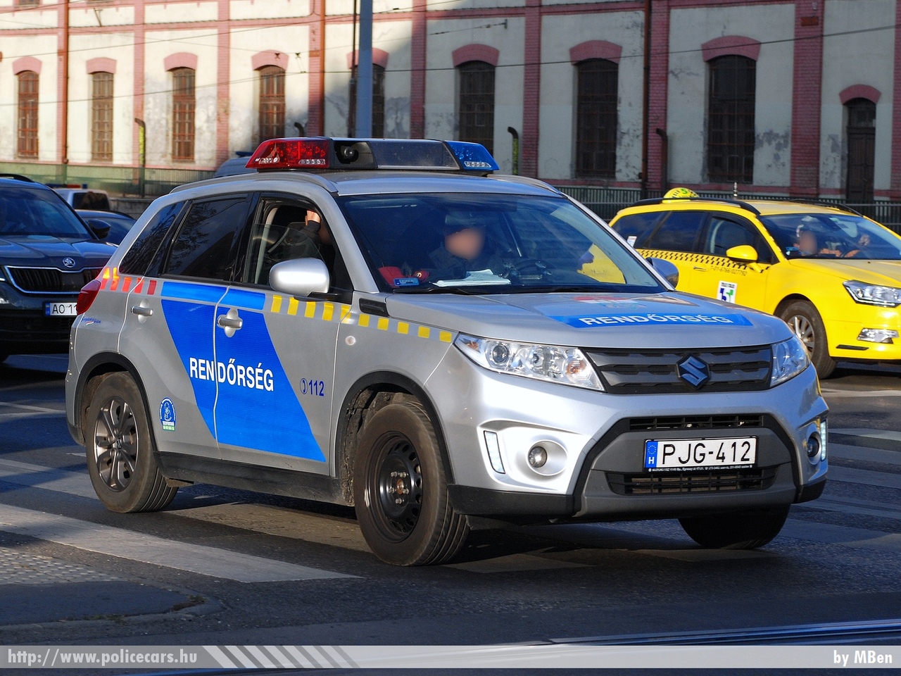 Suzuki Vitara, fotó: MBen
Keywords: magyar Magyarország rendőr rendőrautó rendőrség Hungary hungarian police policecar PJG-412