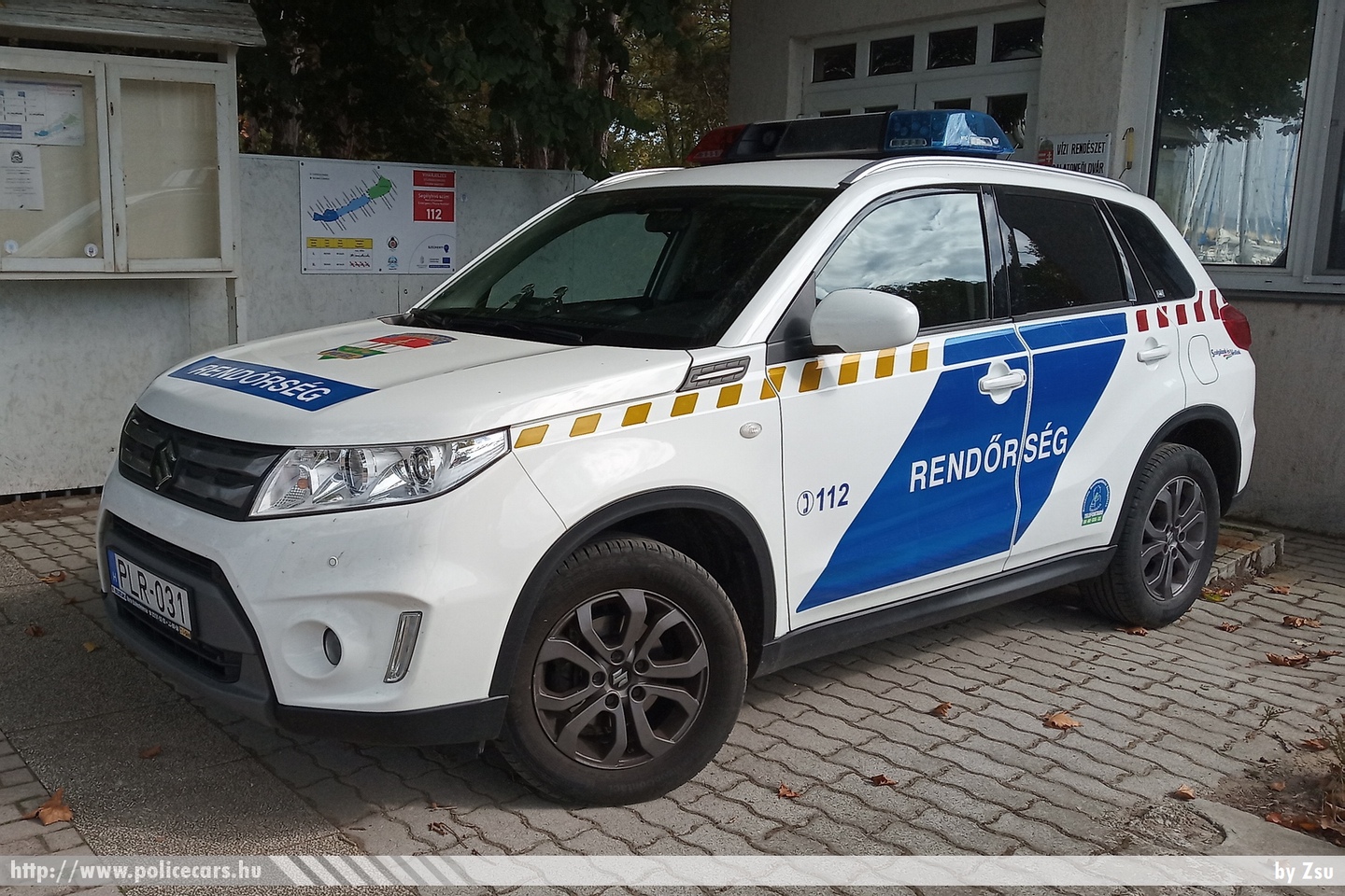 Suzuki Vitara, fotó: Zsu
Keywords: magyar Magyarország rendőr rendőrautó rendőrség Hungary hungarian police policecar PLR-031