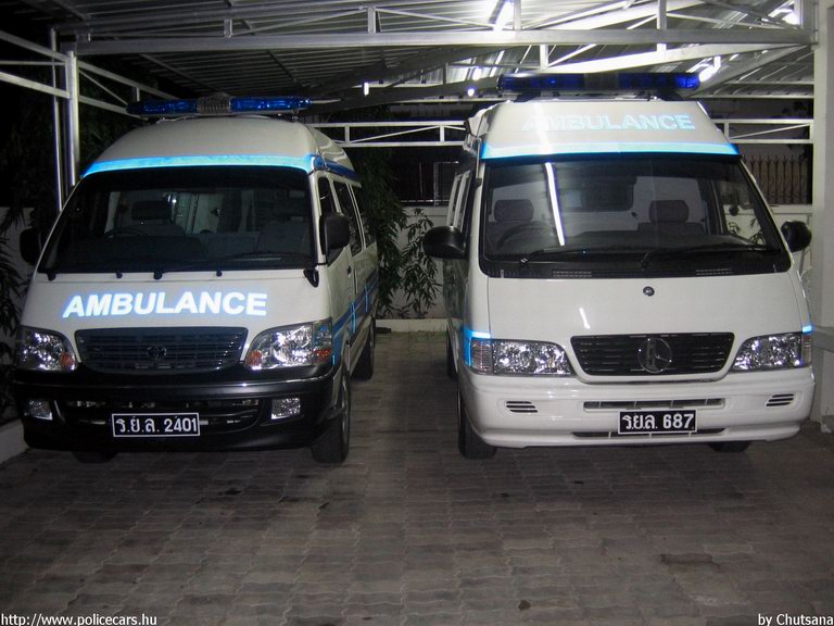 Toyota Hiace,Mercedes, fotó: Chutsana
Keywords: thaiföld ambulance mentő