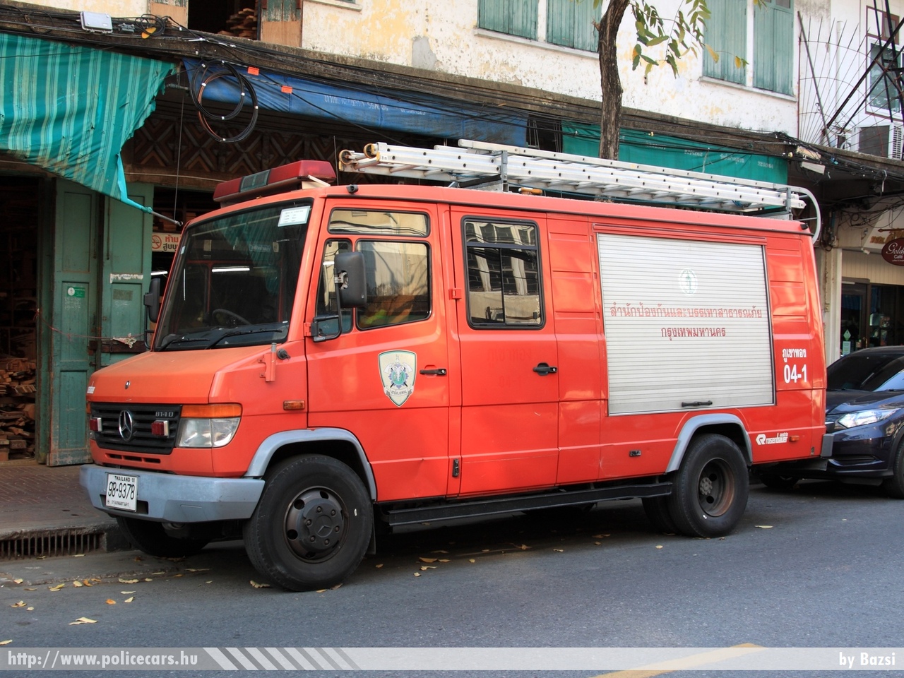 Mercedes Vario 814D Rosenbauer, fotó: Bazsi 
Keywords: thaiföld tûzoltóság fire dept