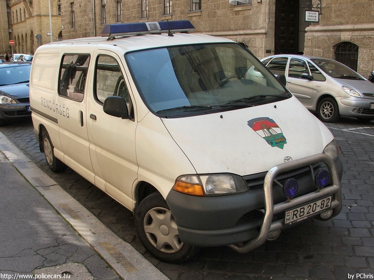Toyota Hiace, fotó: PChris
Keywords: rendőr rendőrautó rendőrség magyar Magyarország RB20-82 police policecar Hungary hungarian