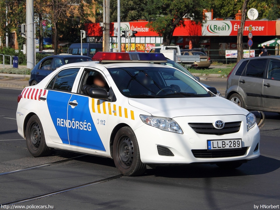 Toyota Corolla, fotó: HNorbert
Keywords: rendőr rendőrautó rendőrség magyar Magyarország LLB-289 police policecar Hungary hungarian