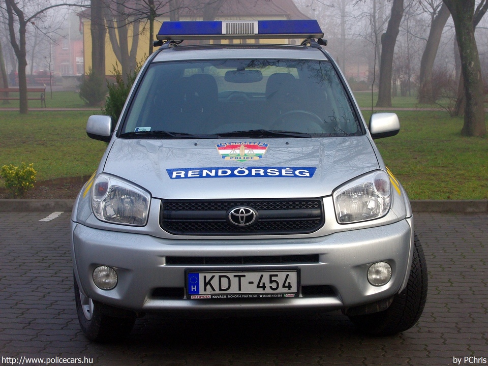 Toyota RAV4, fotó: PChris
Keywords: rendőr rendőrautó rendőrség magyar Magyarország police policecar Hungary hungarian KDT-454