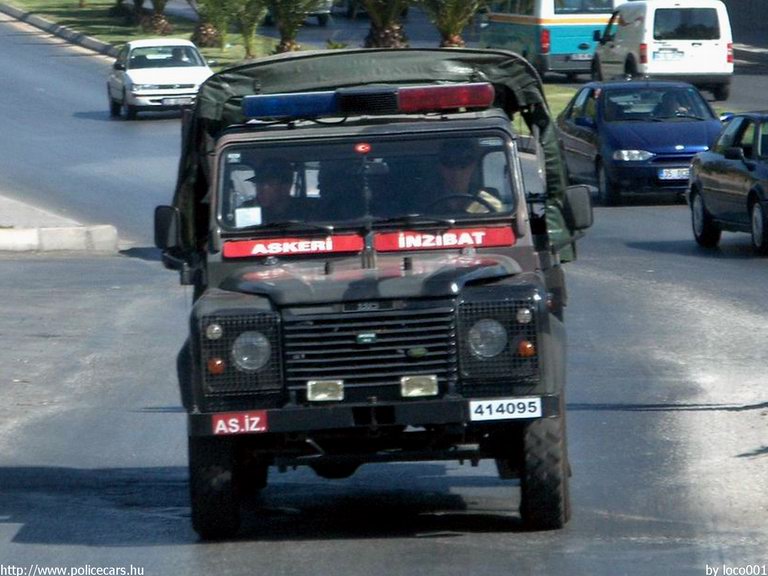 Land Rover Defender, fotó: loco001
Keywords: rendőr rendőrautó rendőrség Törökország török katonai rendészet