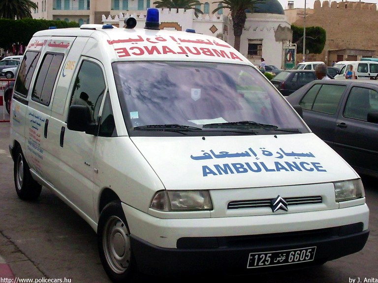 Citroen Jumpy, fotó: J. Anita
Keywords: Tunézia tunéziai mentő mentőautó