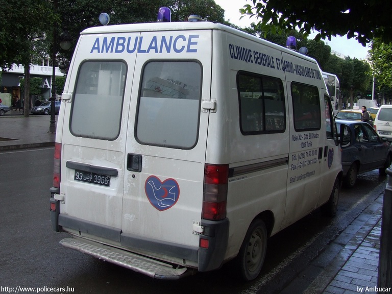 Peugeot Boxer, fotó: Ambucar
Keywords: Tunézia tunéziai mentő mentőautó