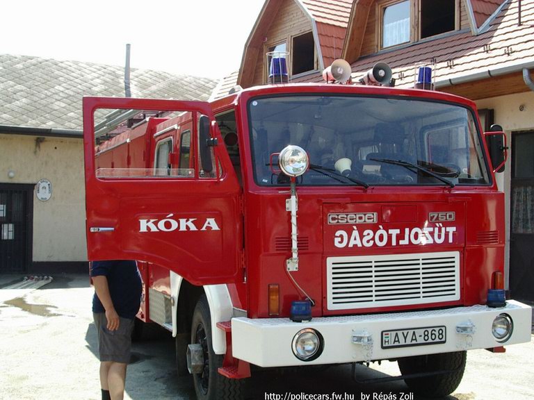 Csepel 750 Tü-1.1, Kókai Önkéntes Tûzoltóegyesület, fotó: Répás Zoli
Keywords: tûzoltóautó tûzoltó ÖTE tûzoltóság magyar Magyarország AYA-868 hungarian Hungary fire firetruck