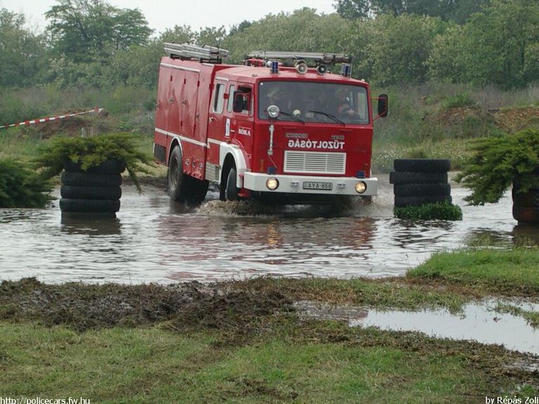 Csepel 750 Tü-1.1, Kókai Önkéntes Tûzoltóegyesület, fotó: Répás Zoli
Keywords: tûzoltóautó tûzoltó ÖTE tûzoltóság magyar Magyarország AYA-868 hungarian Hungary fire firetruck