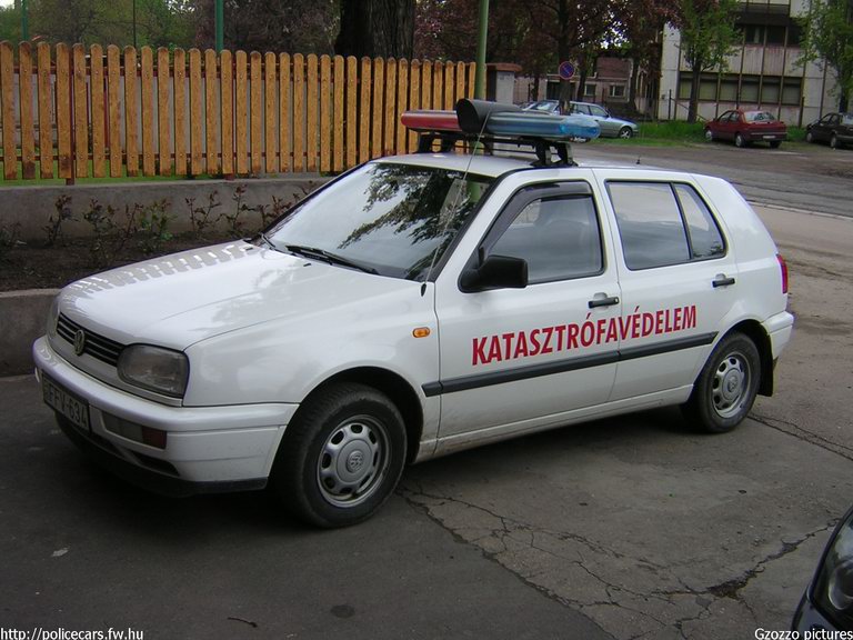 VW Golf, Fejér Megyei Katasztrófavédelmi Igazgatóság, fotó: Gzozzo pictures
Keywords: tûzoltóautó katasztrófavédelem magyar Magyarország FFV-634