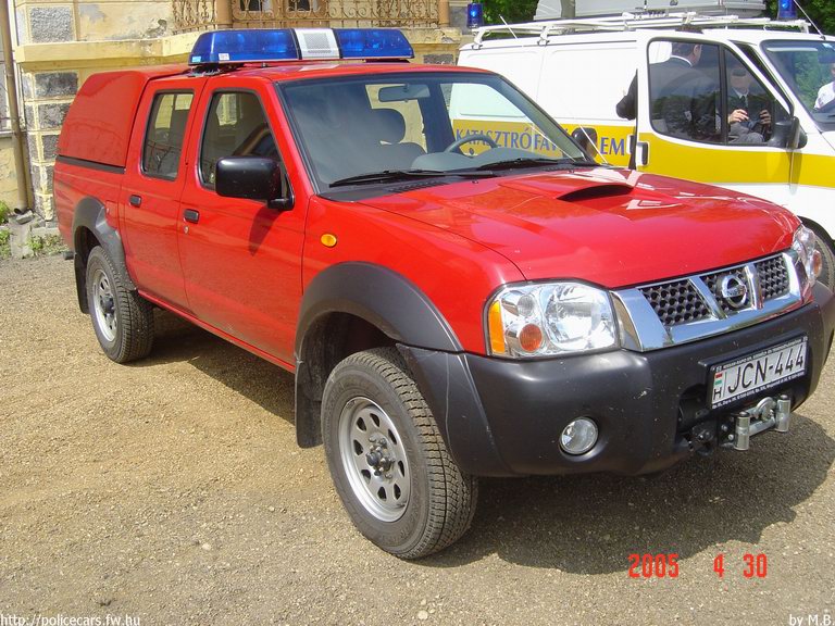 Nissan Navara, Lenti Hivatásos Önkormányzati Tûzoltóság, fotó: Márton Balázs
Keywords: HÖT tûzoltóautó magyar Magyarország tûzoltó tûzoltóság JCN-444 fire firetruck Hungary hungarian