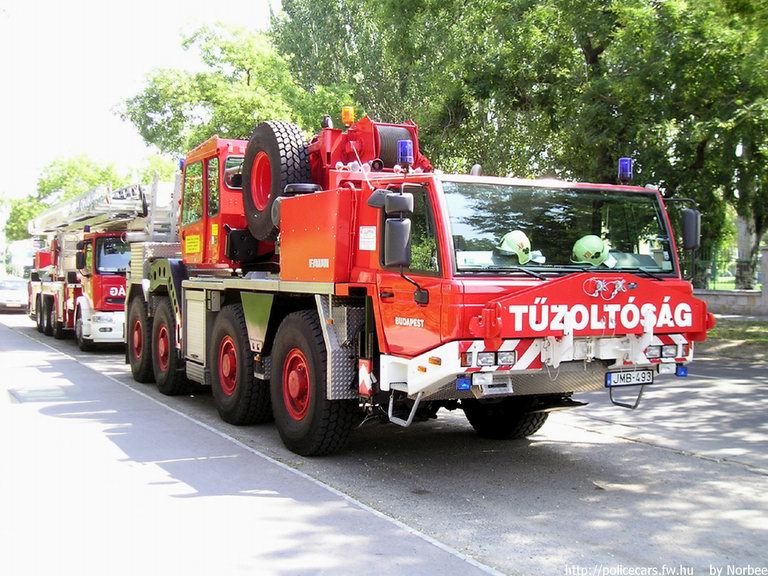 Faun ATF 35-4 Tadano, Budapest, Fõvárosi Tûzoltóparancsnokság, fotó: Norbee
Keywords: HÖT tûzoltóautó magyar Magyarország tûzoltó tûzoltóság JMB-493 fire firetruck Hungary hungarian
