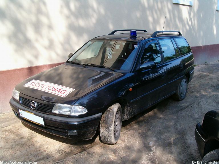 Opel Astra, fotó: Brandmeister
Keywords: tûzoltóautó magyar Magyarország tûzoltó tûzoltóság  fire firetruck Hungary hungarian