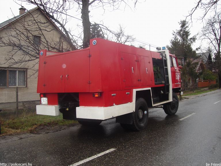 Ifa L60, Érdi Hivatásos Önkormányzati Tûzoltóság, fotó: Frinyó
Keywords: HÖT tûzoltóautó magyar Magyarország tûzoltó tûzoltóság AVE-733 fire firetruck Hungary hungarian