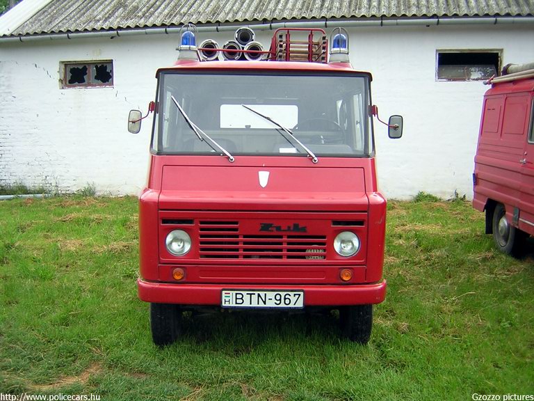 Zuk, Faddi Önkéntes Tûzoltó Egyesület, fotó: Gzozzo pictures
Keywords: ÖTE tûzoltóautó BTN-967 tûzoltó hungarian Hungary fire firetruck tûzoltóság Magyarország magyar
