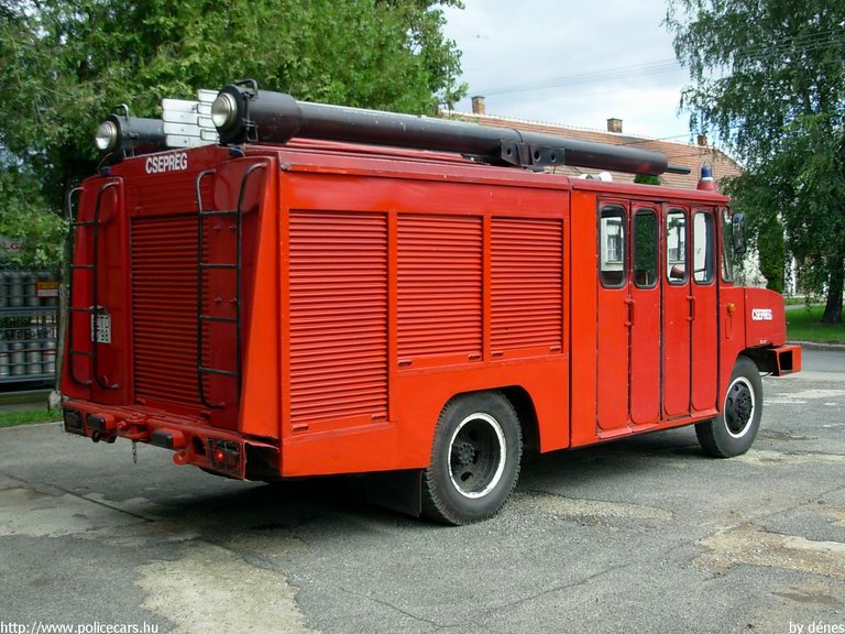 Ikarus 526, Csepregi Önkéntes Tûzoltóság, fotó: dénes
Keywords: ÖT tûzoltóautó magyar Magyarország tûzoltó tûzoltóság CTD-798 fire firetruck Hungary hungarian