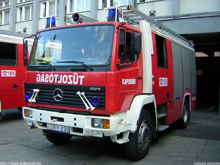 Mercedes 1124 Rosenbauer TLF 2000 AT, Kaposvári Hivatásos Önkormányzati Tûzoltóság, fotó: Gzozzo pictures
Keywords: HÖT tûzoltóautó magyar Magyarország tûzoltó tûzoltóság GRY-230 fire firetruck Hungary hungarian