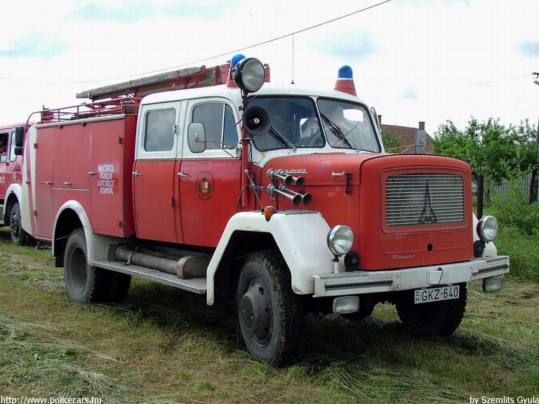 Magirus-Deutz Mercur, Önkéntes Tûzoltó Egyesület Csorvás, fotó: Szemlits Gyula
Keywords: tûzoltóautó tûzoltó ÖTE tûzoltóság magyar Magyarország GKZ-640 hungarian Hungary fire firetruck