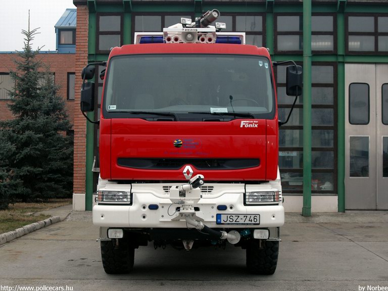 Renault Fõnix, Szeged Airport, fotó: Norbee
Keywords: JSZ-746 tûzoltóautó létesítményi tûzoltóság