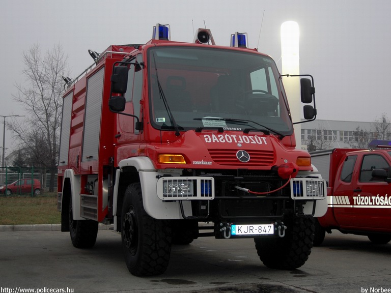 Mercedes Unimog, fotó: Norbee
Keywords: tûzoltóautó HÖT magyar Magyarország tûzoltó tûzoltóság KJR-847 fire firetruck Hungary hungarian