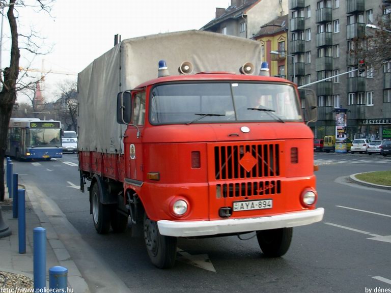 IFA W50, Budapest, Fõvárosi Tûzoltóparancsnokság, fotó: dénes
Keywords: tûzoltóautó HÖT magyar Magyarország tûzoltó tûzoltóság AYA-894 fire firetruck Hungary hungarian