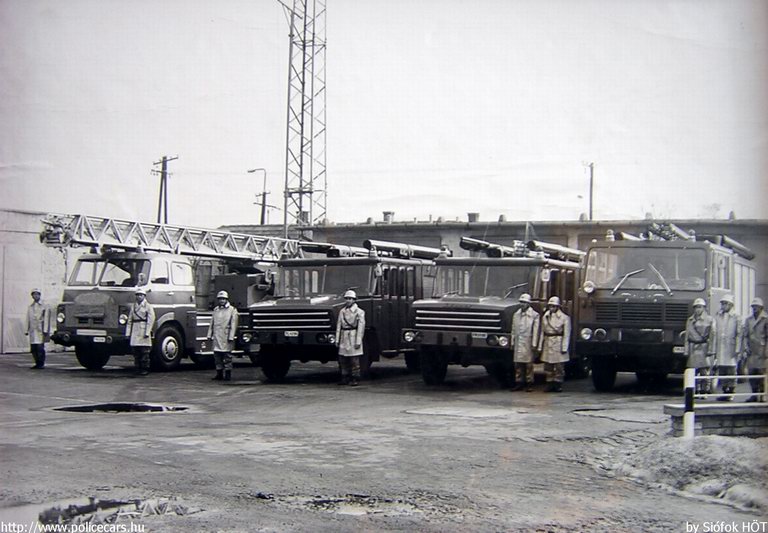 Csepel 710, Ikarus 526, Csepel D707.30 MIM Tü-1, Siófok, fotó: Siófoki Hivatásos Önkormányzati Tûzoltóság
Keywords: tûzoltóautó HÖT magyar Magyarország tûzoltó tûzoltóság fire firetruck Hungary hungarian