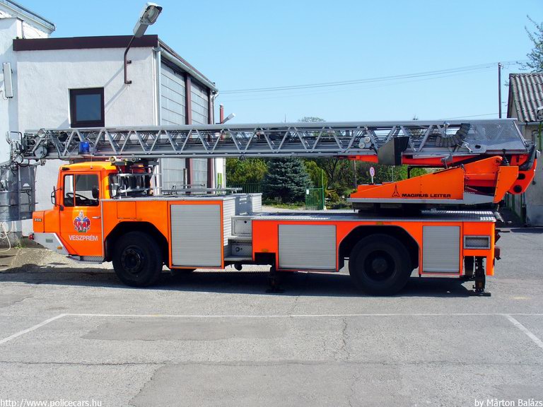 Magirus Deutz 256, Veszprémi Hivatásos Önkormányzati Tûzoltóság, fotó: Márton Balázs
Keywords: tûzoltóautó HÖT magyar Magyarország tûzoltó tûzoltóság HUZ-576 fire firetruck Hungary hungarian