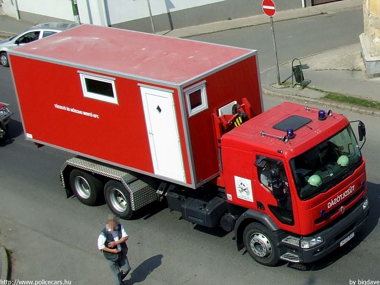 Renault, Tiszaújváros, Tûzoltó és Mûszaki Mentõ Kft., fotó: bigdave
Keywords: tûzoltóautó létesítményi tûzoltóság